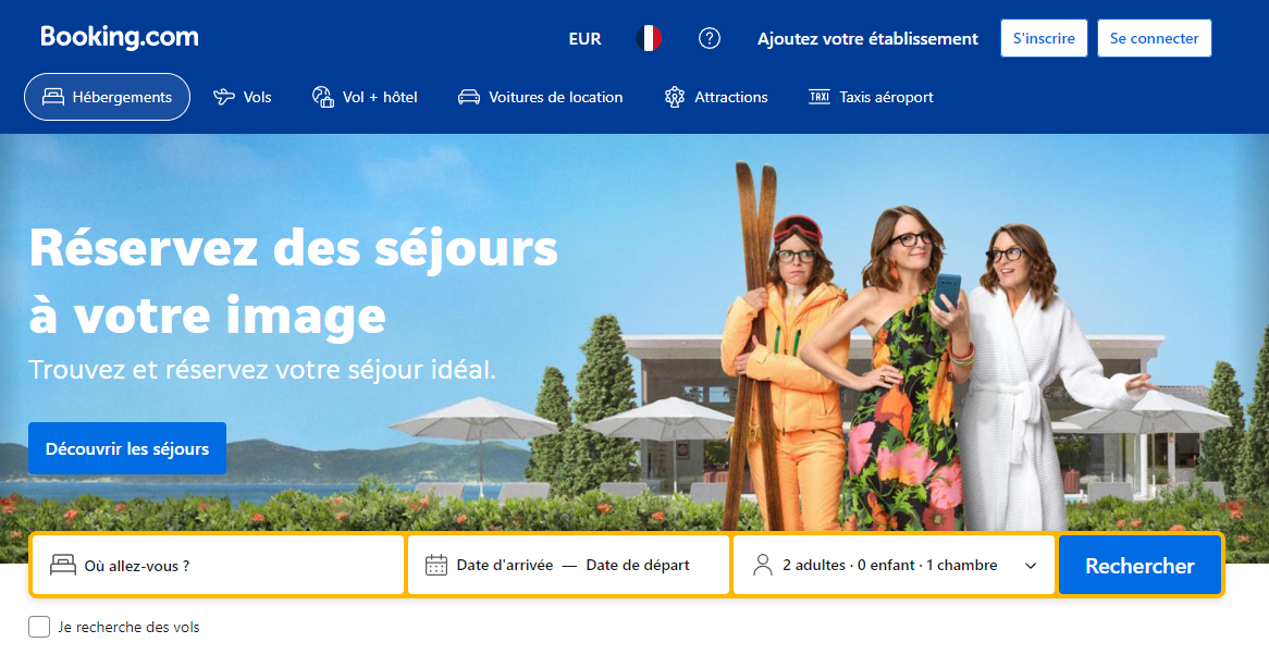 Even after its redisgn and a change of wording, the Booking.com reservation site has retained the constants of a reservation site: a search engine located in the middle of the page and connection buttons in the header.